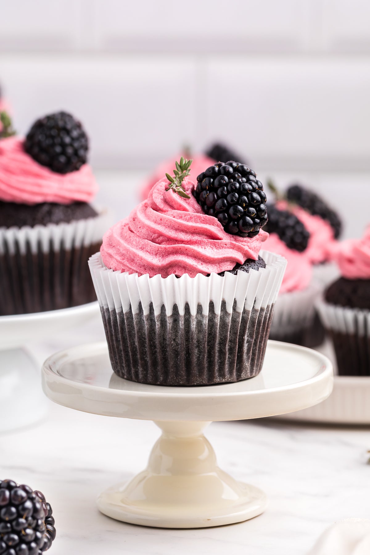 Chocolate Blackberry Cupcakes Exclusive