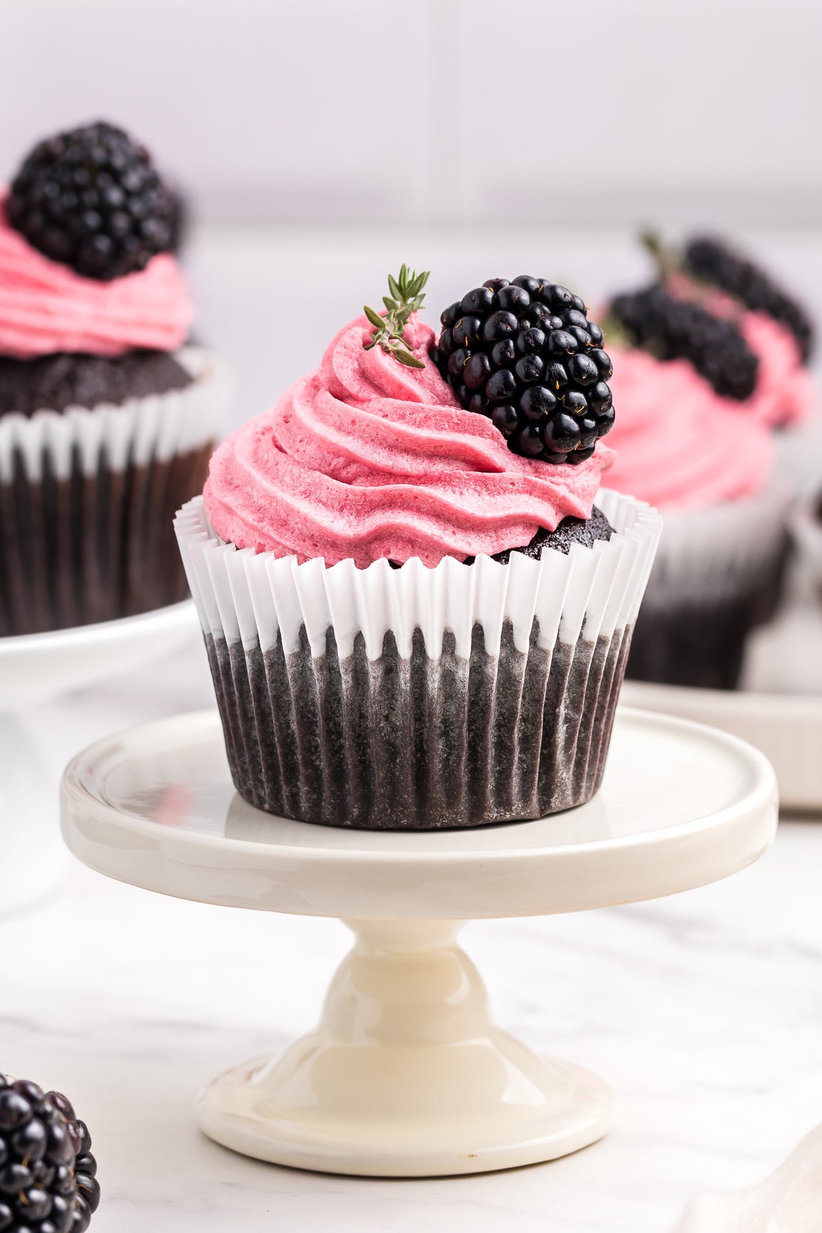 Chocolate Blackberry Cupcakes Exclusive