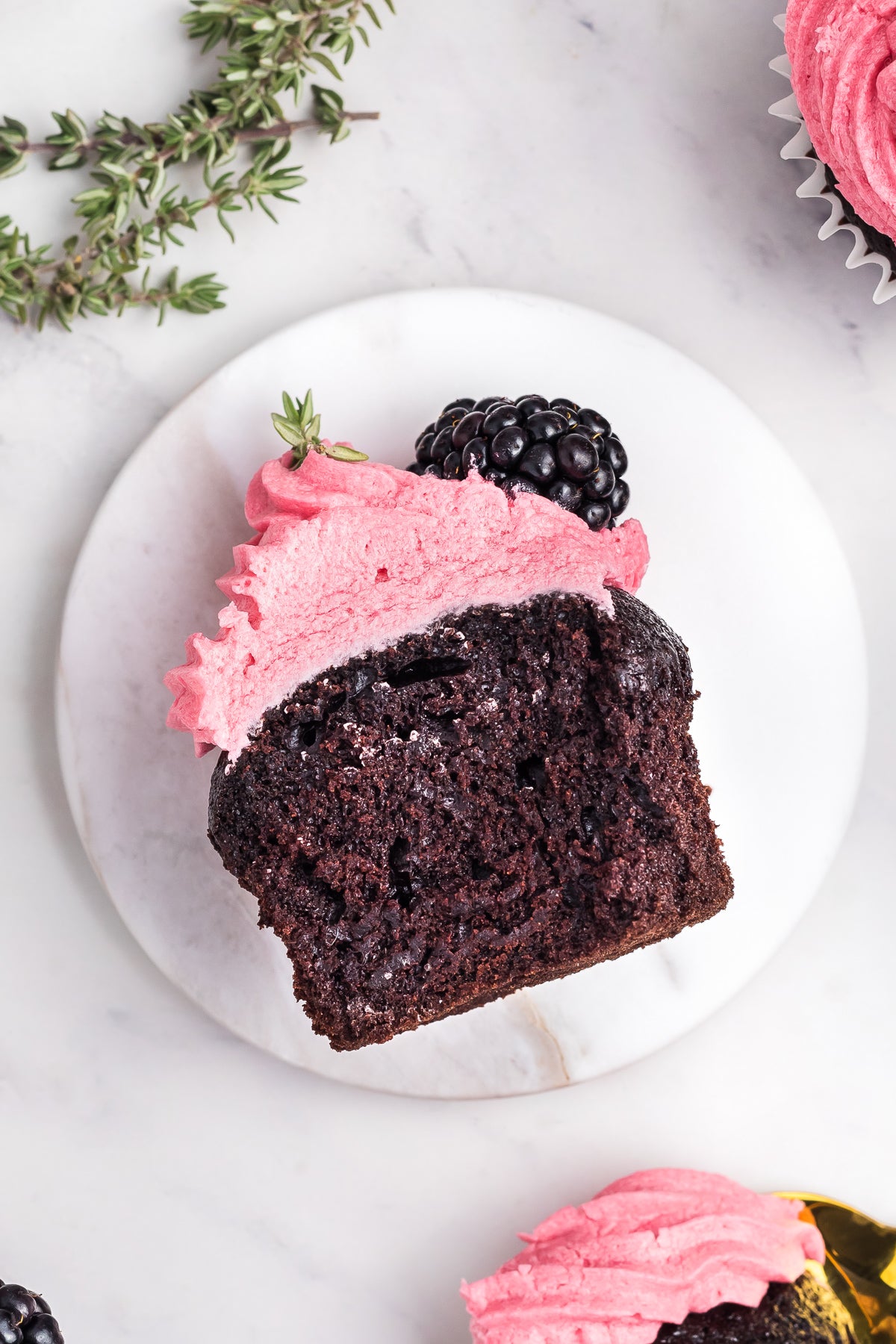 Chocolate Blackberry Cupcakes Exclusive